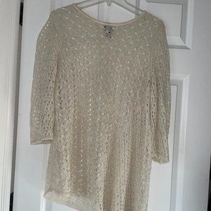 Chicos size 2 cream open weave sweater angled hem EUC